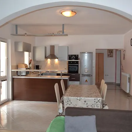 Zahtila * Labin (Istria)