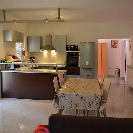 Apartment Zahtila Labin (Istria)