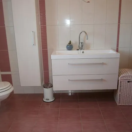 Zahtila Labin (Istria)