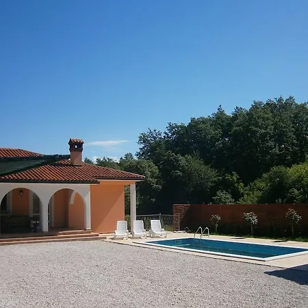 Apartment Zahtila