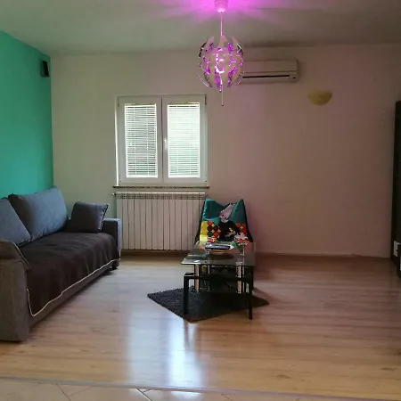 Zahtila Apartment *